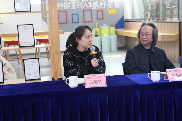 吴馨钰老师分享华教工作心得.JPG