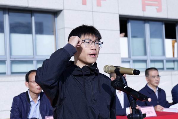 6运动员宣誓.JPG