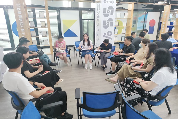 10-3第二支部民主评议.jpg