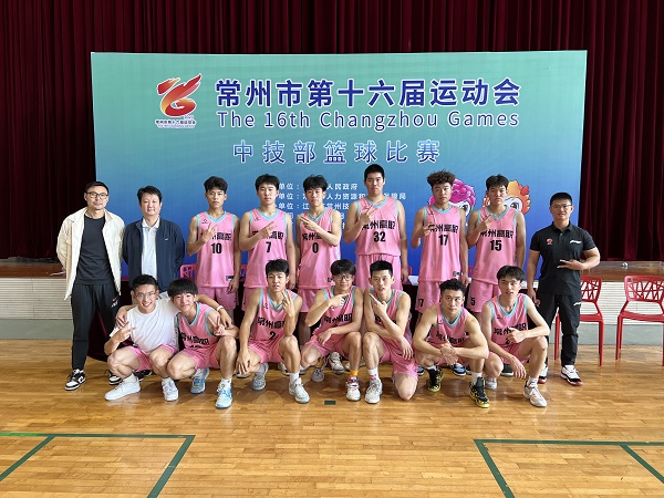 1 团队合影.JPG