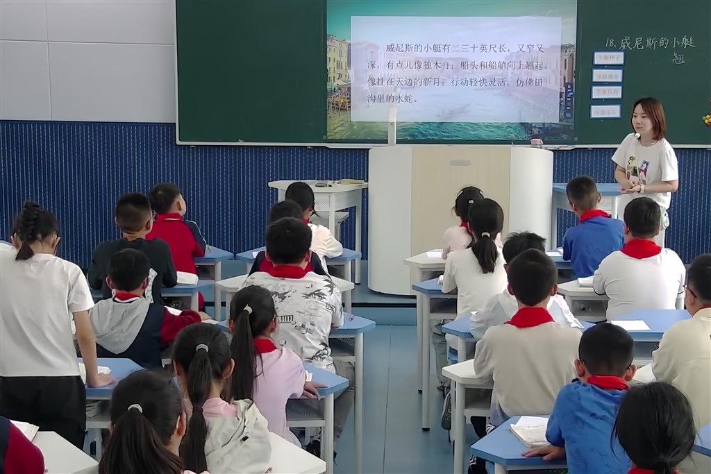 上课照片.jpg