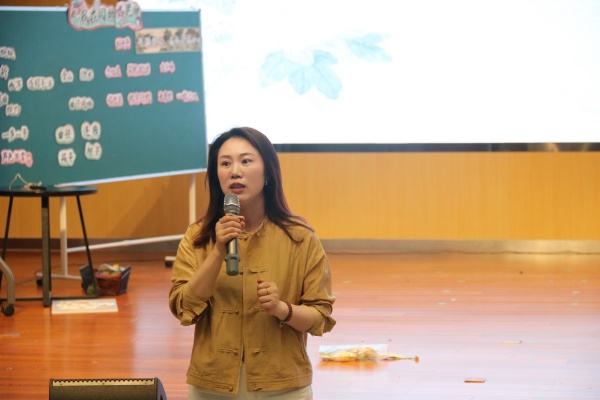 胥亚丽老师.JPG