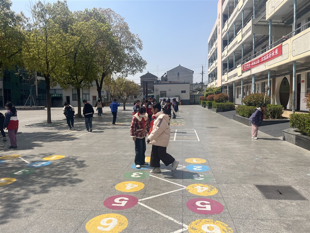 跳格子.jpg