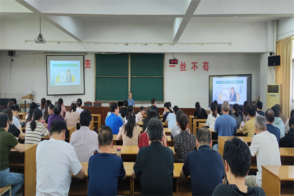 1  观看反诈视频.jpg