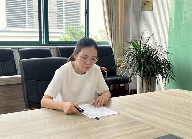 IMG_1115.JPG IMG_1115.JPG