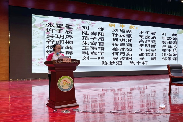 9B7DBE002A4B79AE684E4B240E55A0FA_副本.jpg