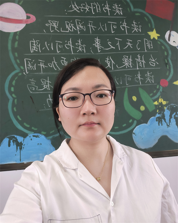 王琼琼.jpg 王琼琼.jpg