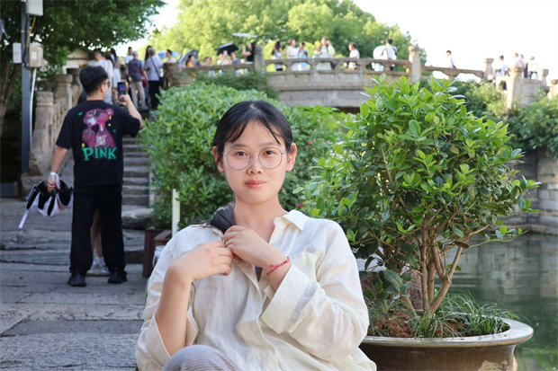 谢南.png 谢南.png