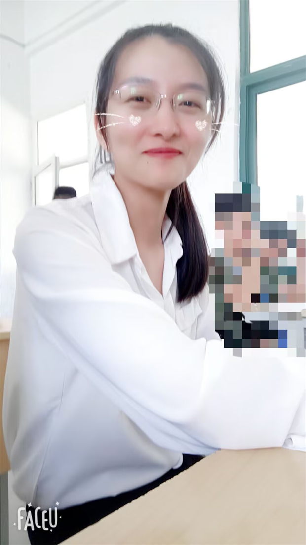 左海艳.png 左海艳.png