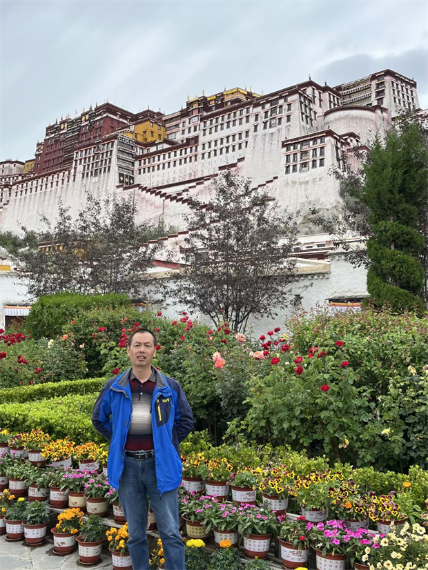 潘国强.jpg 潘国强.jpg