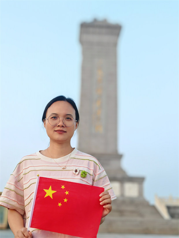 张巧凤.png 张巧凤.png