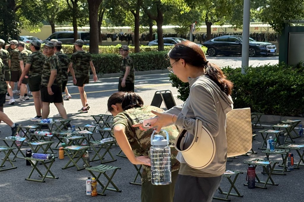 陪伴 1.jpg 陪伴 1.jpg