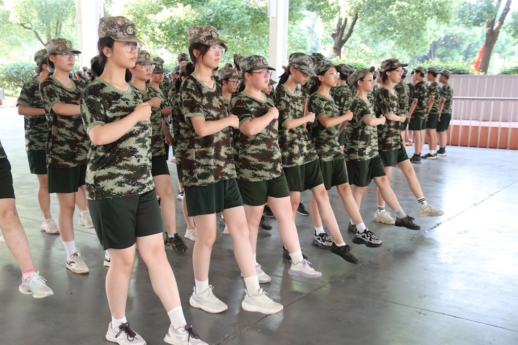 排头兵(3).JPG 排头兵(3).JPG