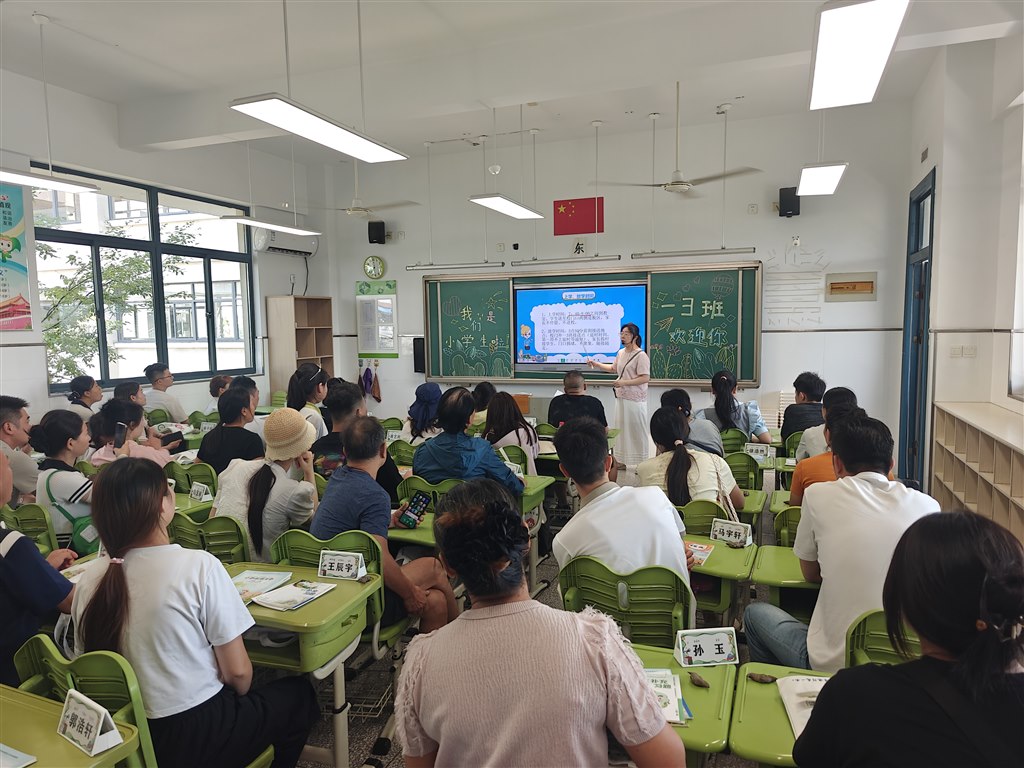 98dab3bd099868a212b8212ed671558.jpg 98dab3bd099868a212b8212ed671558.jpg