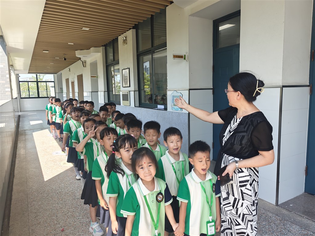 549ba2fab10b77315578dbeb827bdc4.jpg 549ba2fab10b77315578dbeb827bdc4.jpg