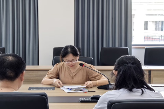 2副校长陆文明_副本.jpg 2副校长陆文明_副本.jpg