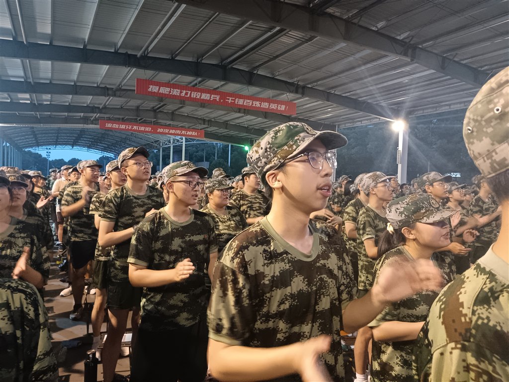 1ed185f339e2536ffd532b7a7abf7970.jpg