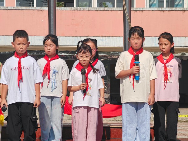 仇怡博 朱怡佳.jpg