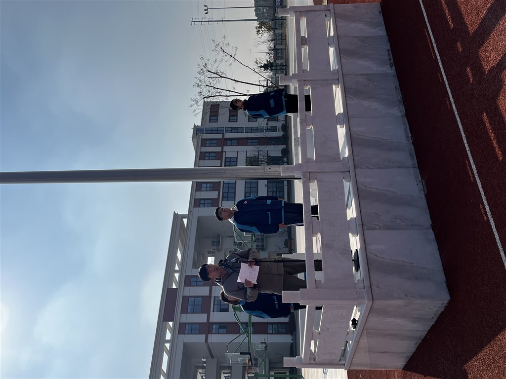 84e792d9038131328313731385c73c59.JPG 84e792d9038131328313731385c73c59.JPG