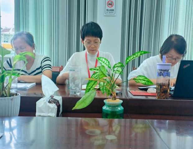 郭1(1).jpg 郭1(1).jpg