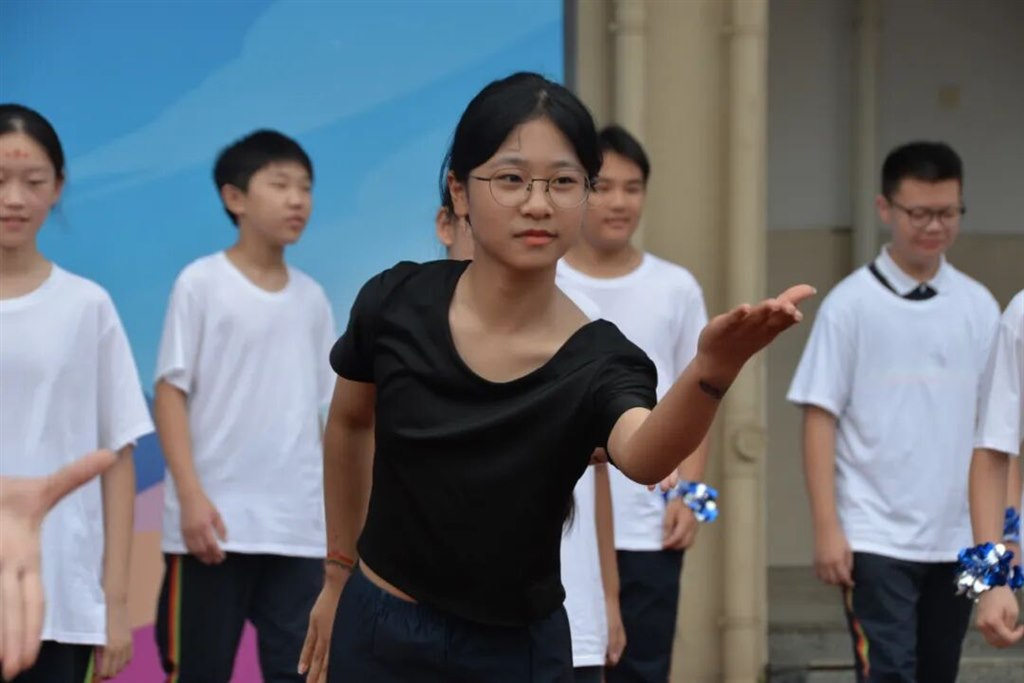 微信图片_2025-09-30_152821_754.jpg