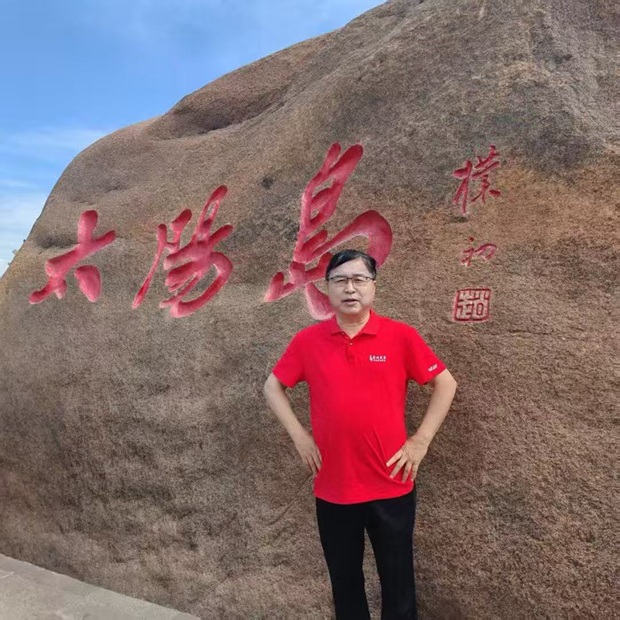 王志洪.jpg 王志洪.jpg