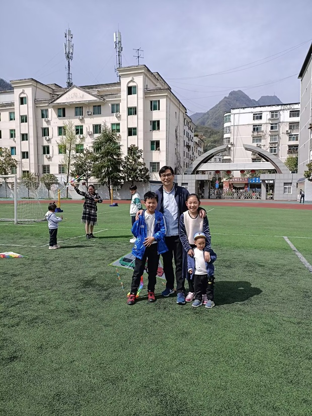 陈川.jpg 陈川.jpg