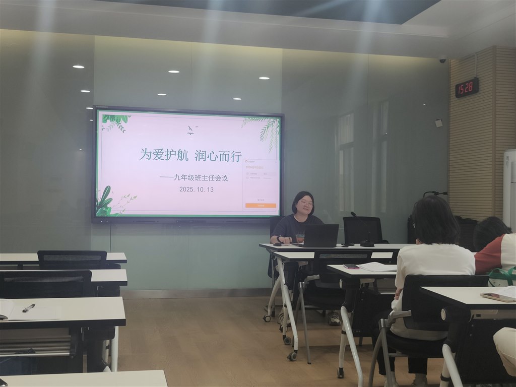 1A71B6852B1FD21C65EEEC2EAC301C00.jpg 1A71B6852B1FD21C65EEEC2EAC301C00.jpg