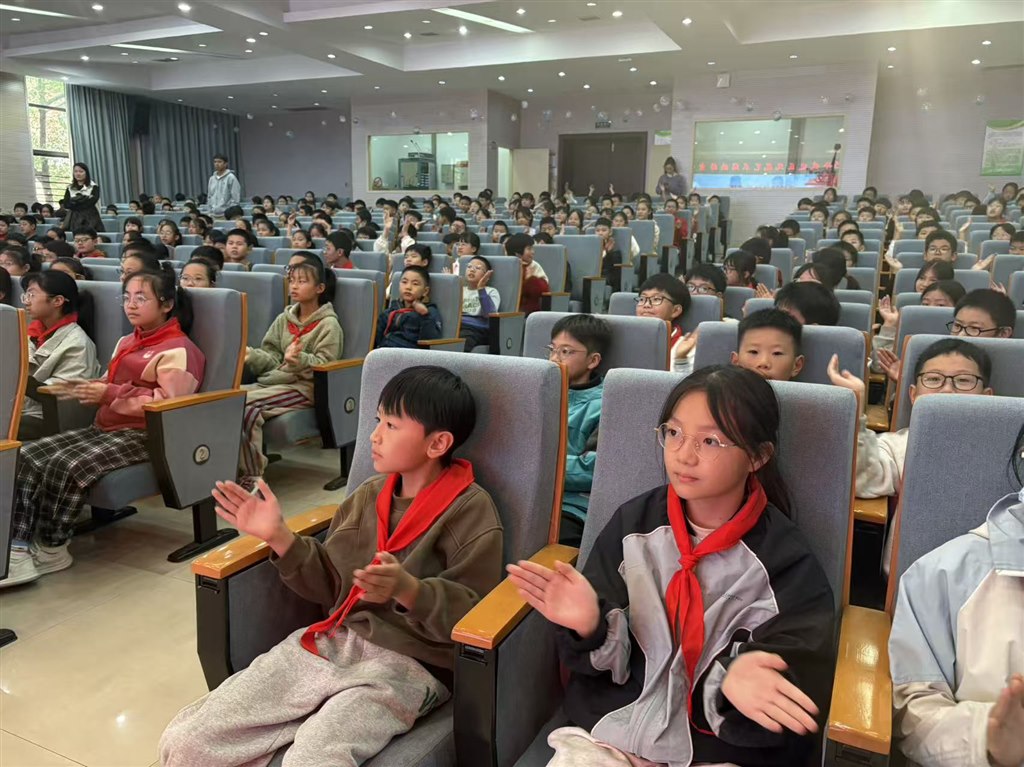 ac8759a9094660a7c3ce3bee4879b275.jpg ac8759a9094660a7c3ce3bee4879b275.jpg