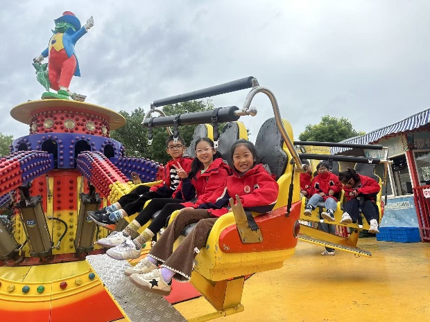 6小团队 轮_副本.jpg