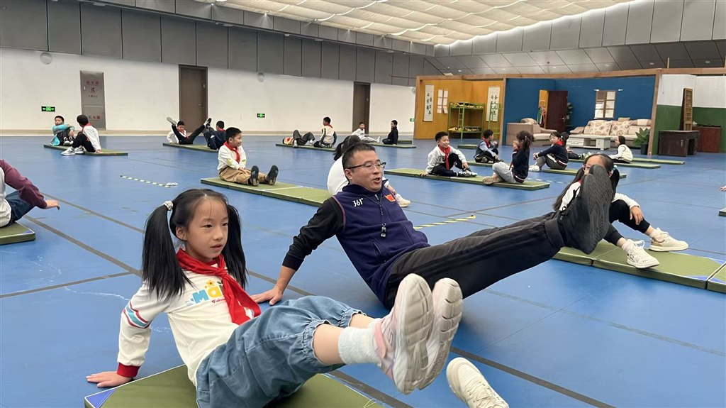 e0d531576f2e3cb01afcecbe2baf0225.jpg e0d531576f2e3cb01afcecbe2baf0225.jpg