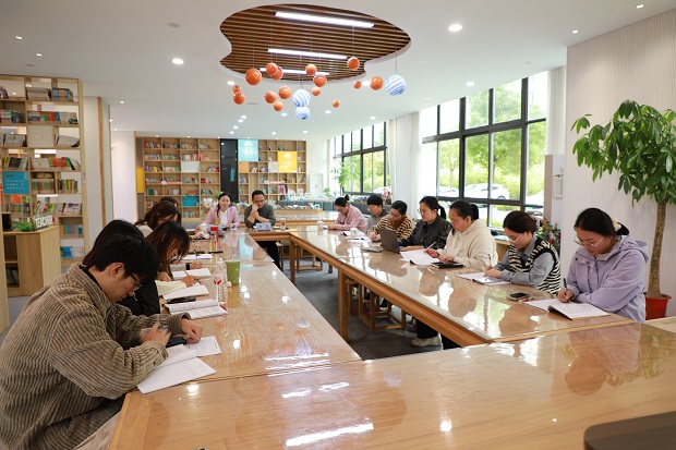 AC0A3523.JPG AC0A3523.JPG