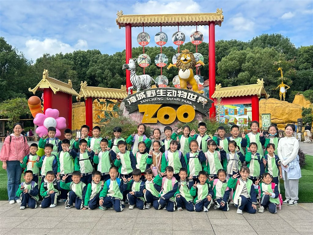 9bbc675a1623d28f61ab254d26d30424.jpg 9bbc675a1623d28f61ab254d26d30424.jpg