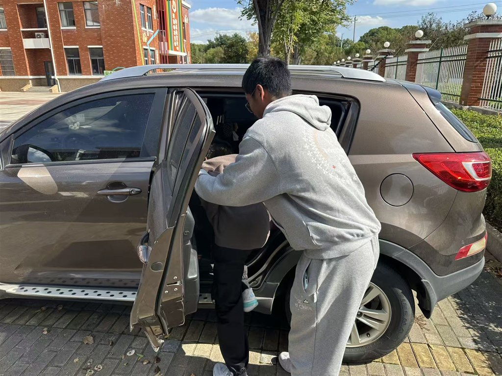 送医.jpg 送医.jpg