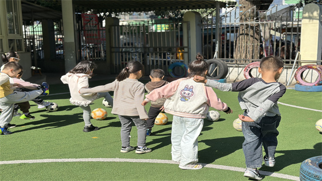 足球3.JPG 足球3.JPG