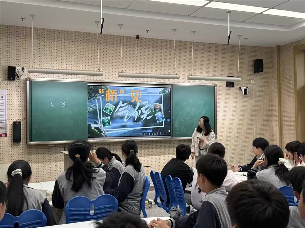 6AD5F49F4D57417F42C8E5949B317671.jpg 6AD5F49F4D57417F42C8E5949B317671.jpg