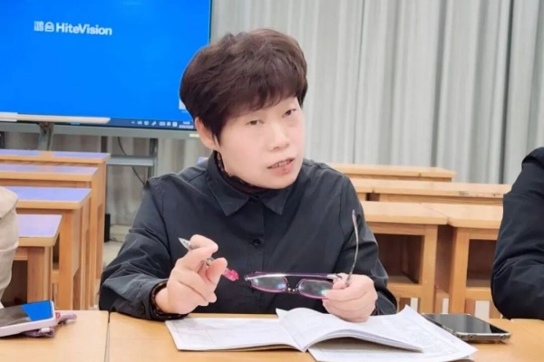 102406.jpg 102406.jpg