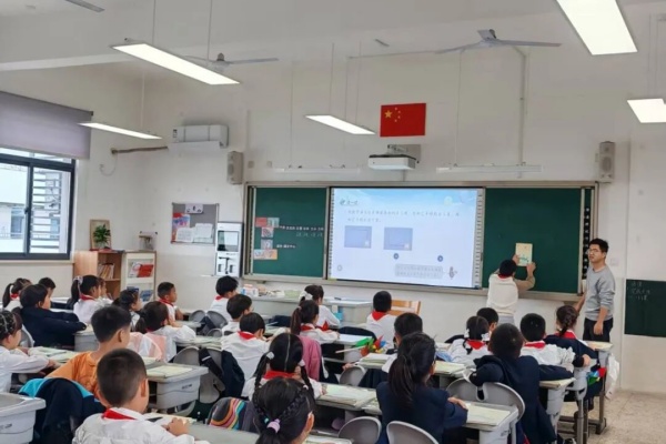 102402.jpg 102402.jpg