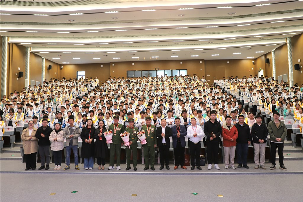 b2a3c8834617afe9158c447535910db2.jpg