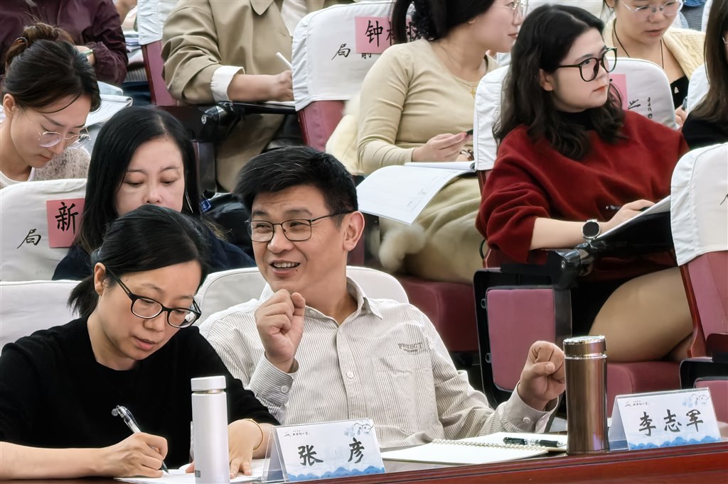 B7 专家特写5.jpg