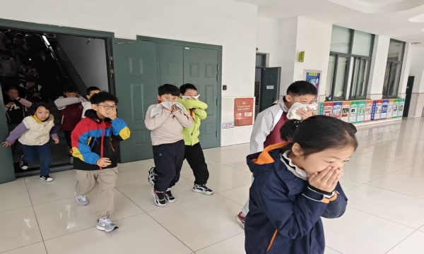 20251104消防疏散演练 (4).jpg 20251104消防疏散演练 (4).jpg