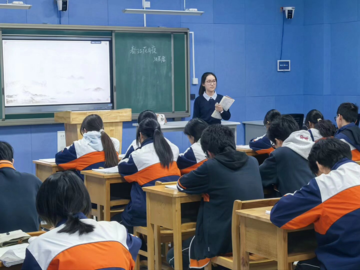 龚锦芳.jpg 龚锦芳.jpg