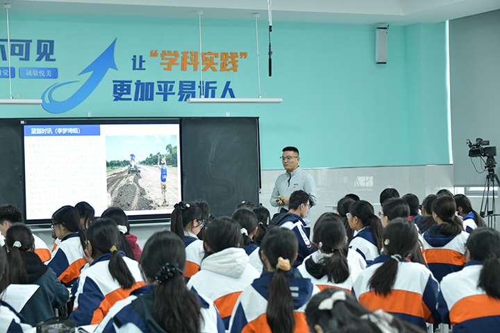 尚小豪.jpg 尚小豪.jpg