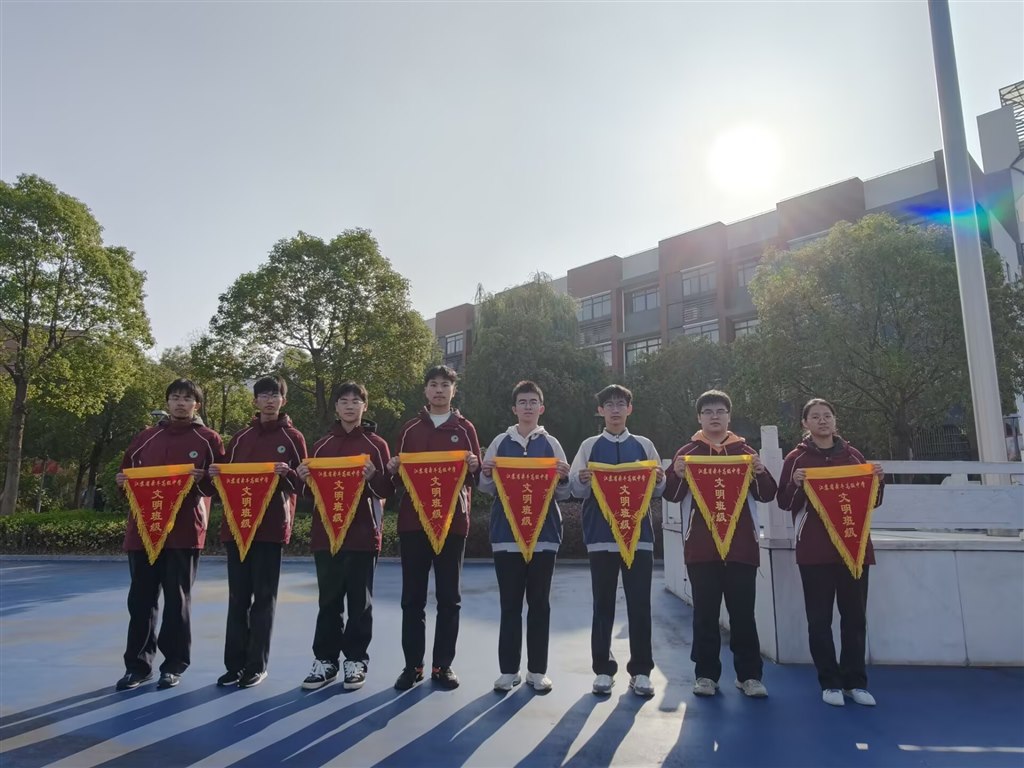 92F71E399E6E2F73EA8C57E2C7788ECA.jpg 92F71E399E6E2F73EA8C57E2C7788ECA.jpg