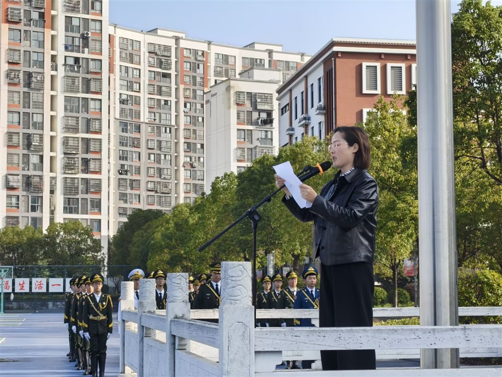 F293FBFEB3C45AAA1A0589272841357C.jpg F293FBFEB3C45AAA1A0589272841357C.jpg