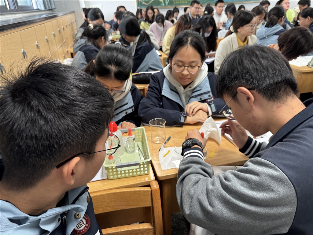 图片2.jpg 图片2.jpg