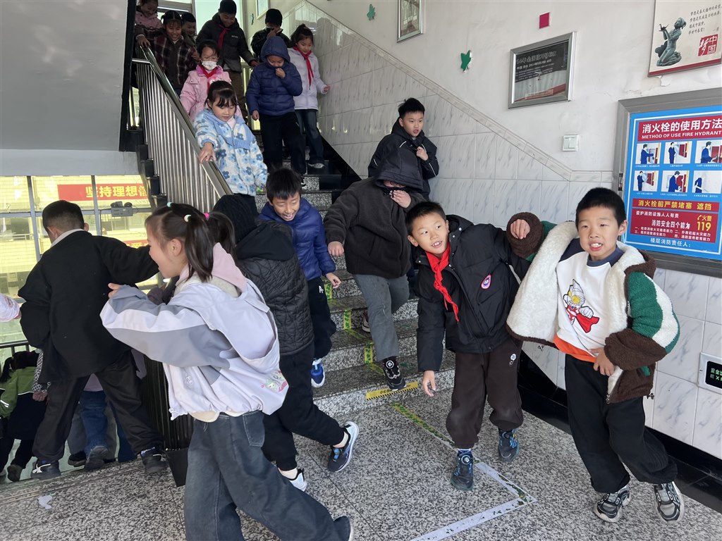 微信图片_20251119130120_83_2.jpg 微信图片_20251119130120_83_2.jpg