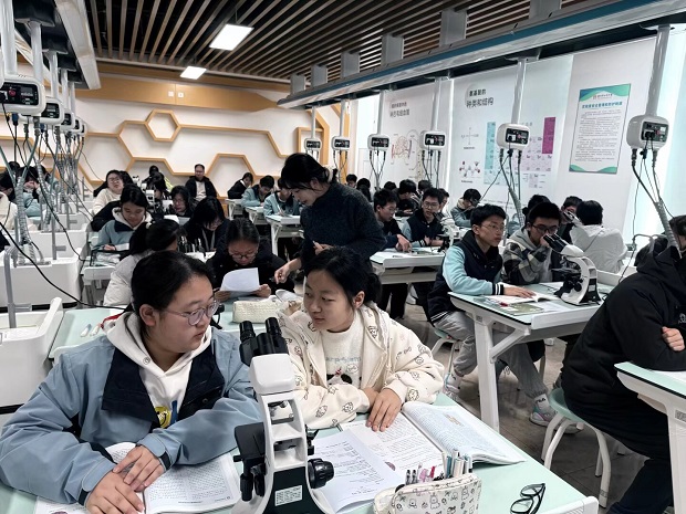 五中 李津竹.jpg