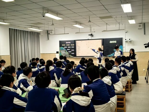 图片2.jpg 图片2.jpg