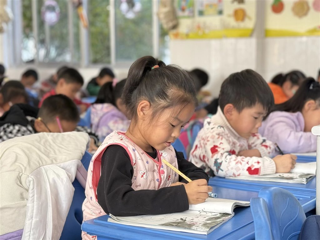 NRsAVjViQ0FBMU56TTFOVFExTWpqb0kybm1HdTAxBQBxdW5neg.jpeg NRsAVjViQ0FBMU56TTFOVFExTWpqb0kybm1HdTAxBQBxdW5neg.jpeg